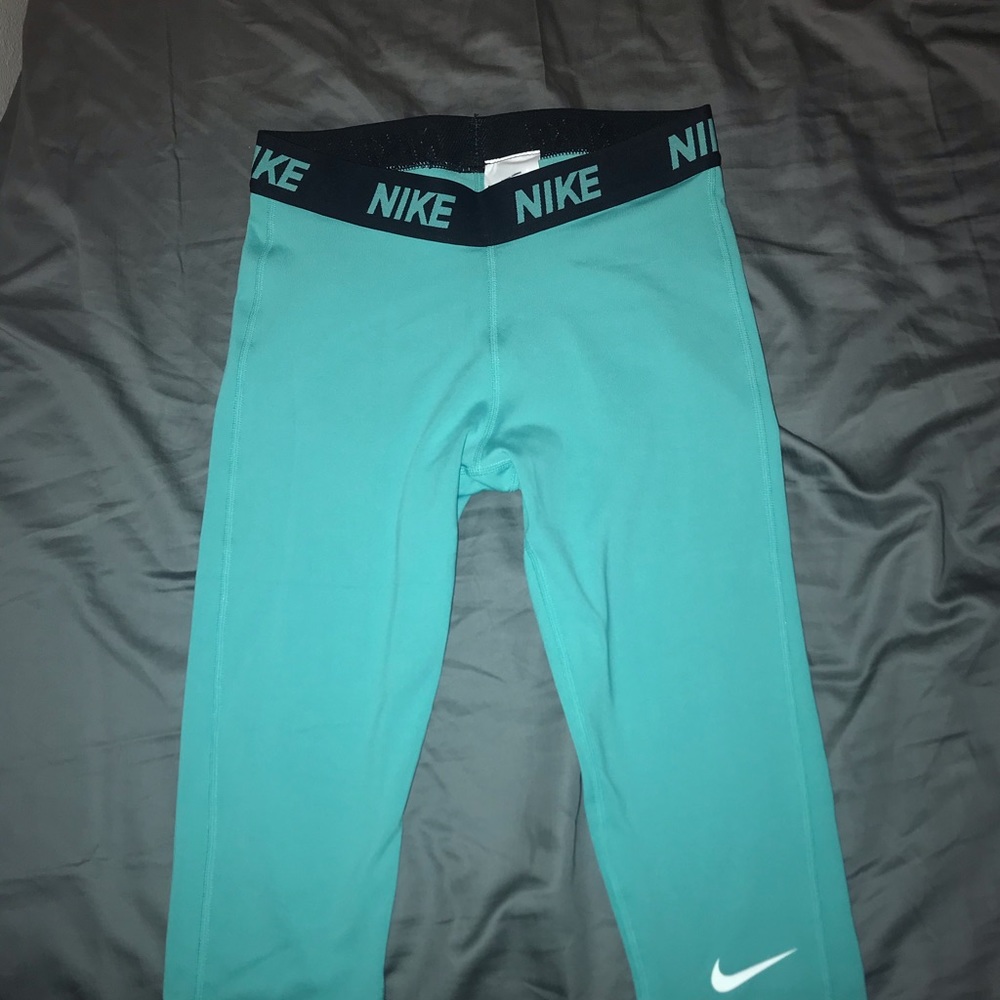 Nike dri- fit leggings